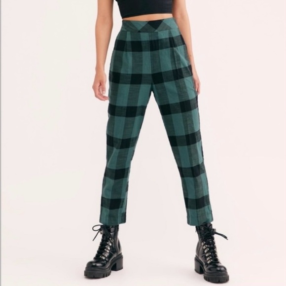Free People Green & Black Plaid Pleated Pants Trousers Cropped Checkered Small - Picture 1 of 6